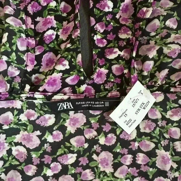 Free 🆕Zara Cross Over Grecian Floral Top - Picture 4 of 12